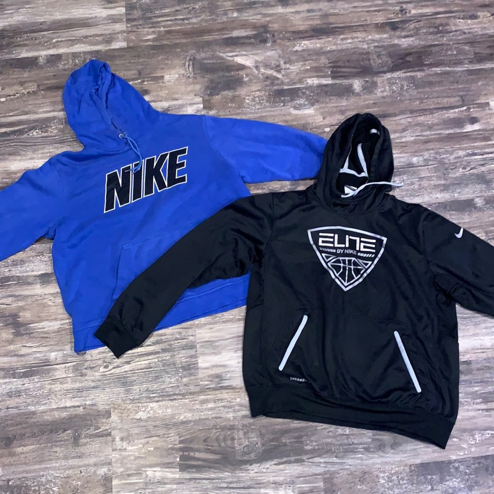 NIKE sweatshirts
